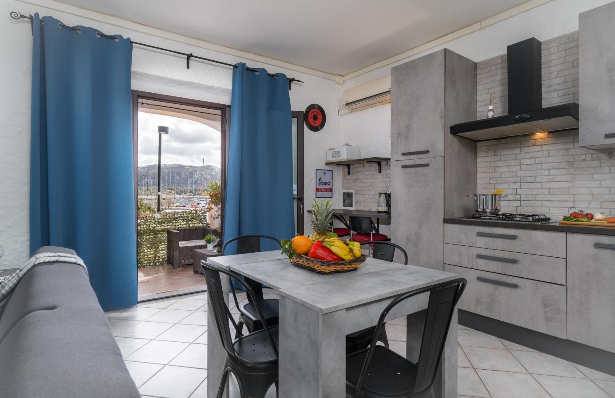 Sardinia Family Villas - Cannigione Beach Apartments Extérieur photo
